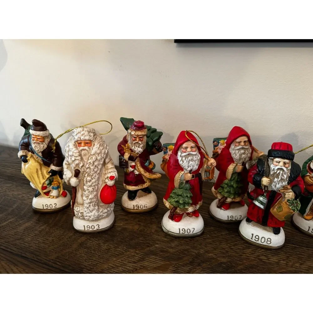 Vintage Memories of Santa collection 1990's 19 pieces ornaments